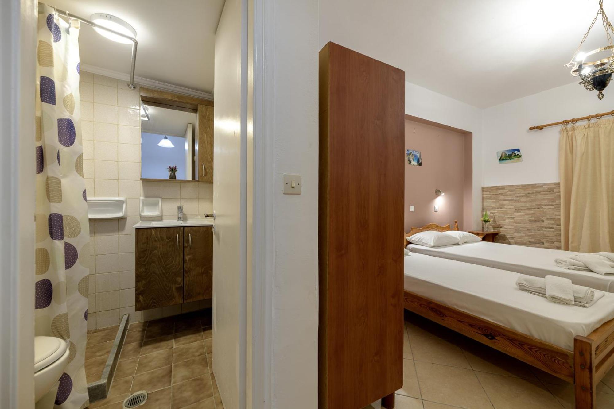 Anthi Studios & Apartments 알리케스 외부 사진