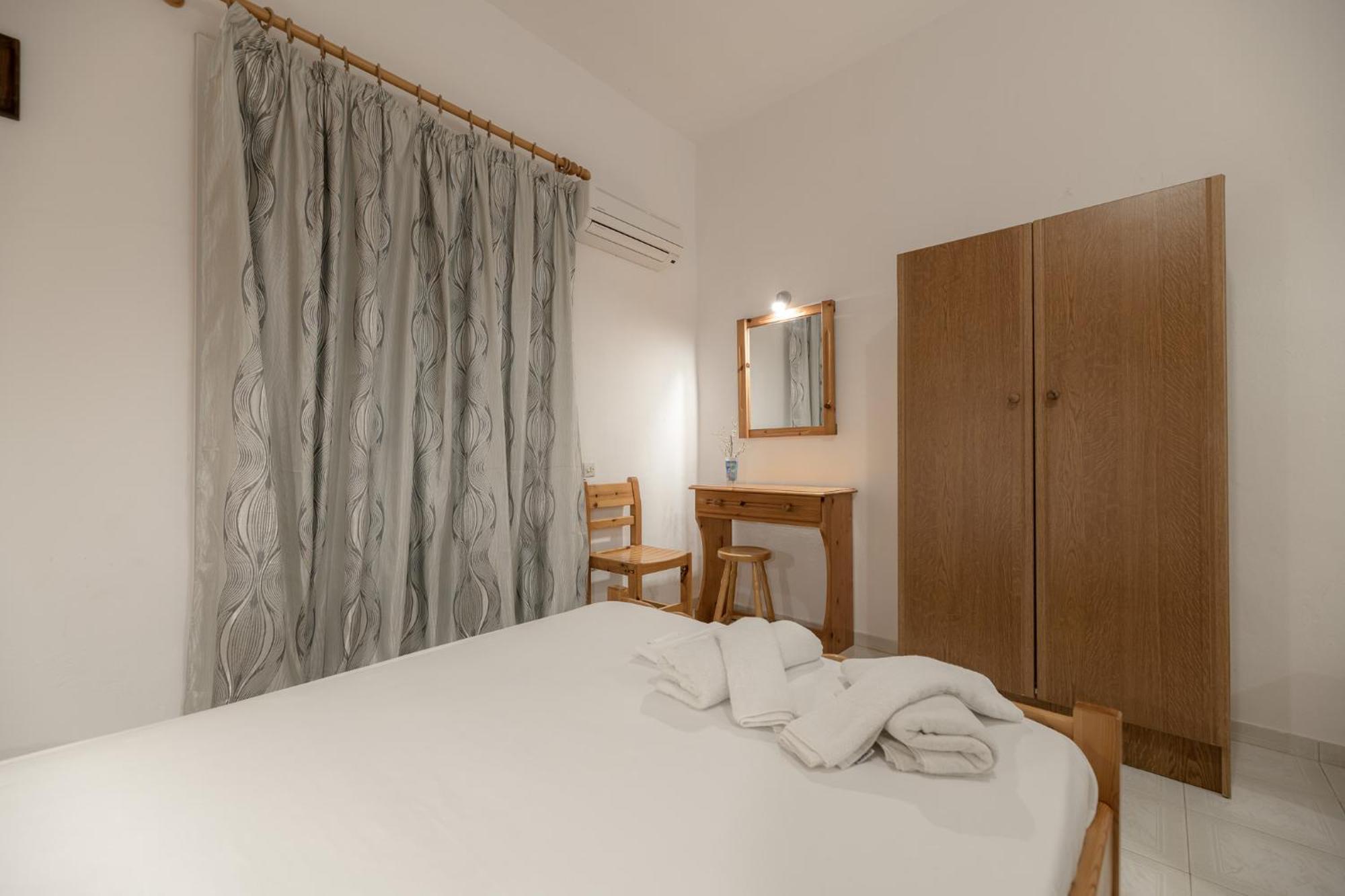 Anthi Studios & Apartments 알리케스 외부 사진