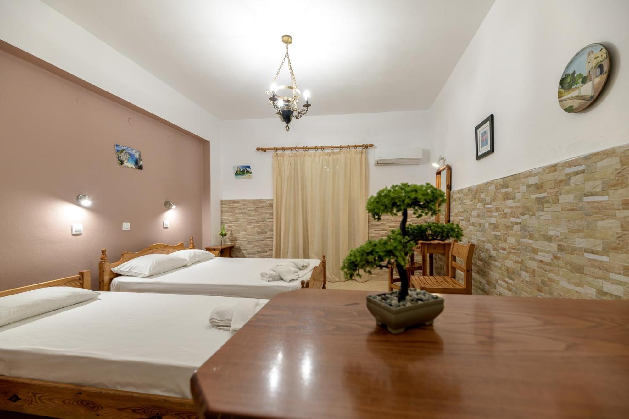Anthi Studios & Apartments 알리케스 외부 사진