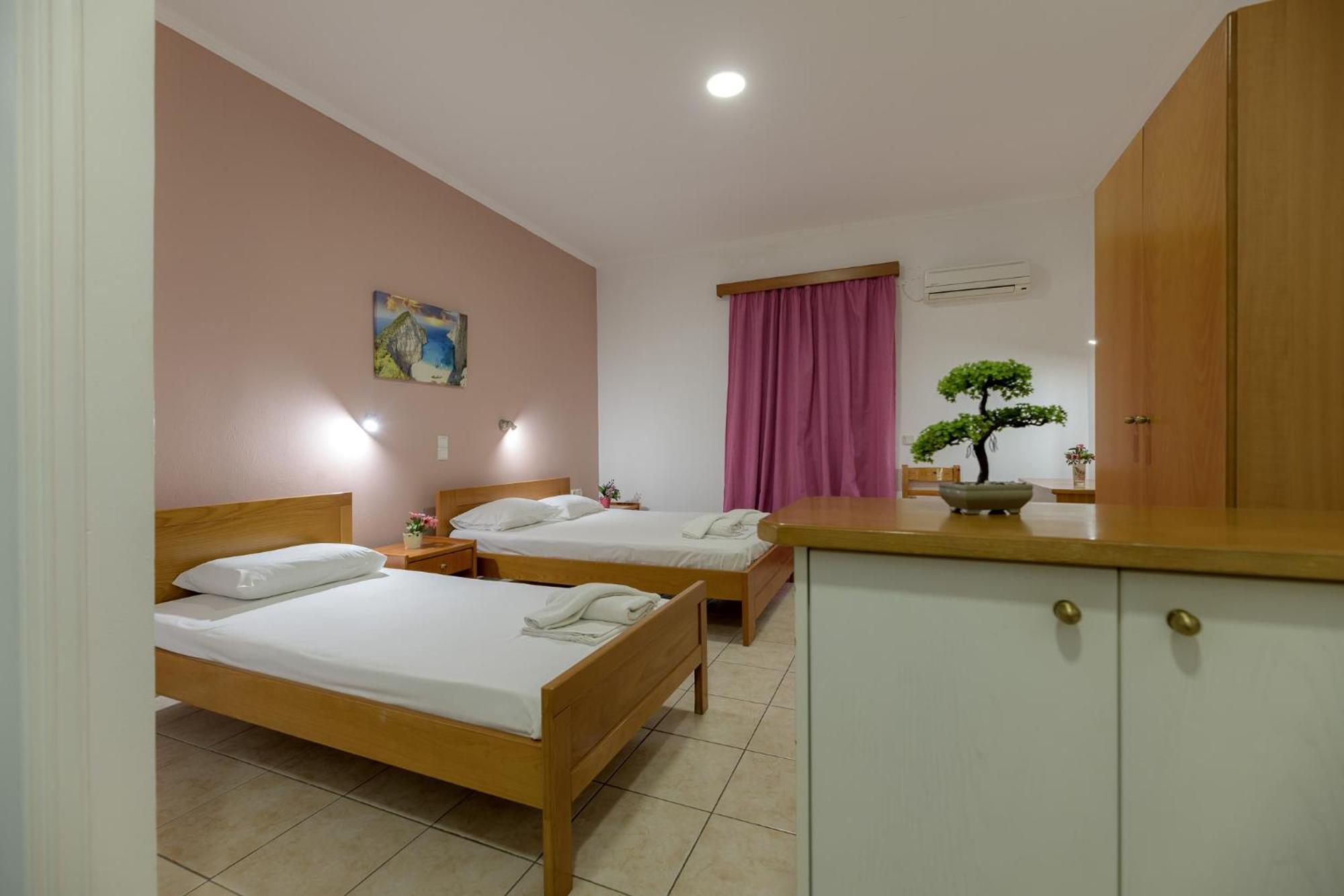 Anthi Studios & Apartments 알리케스 외부 사진